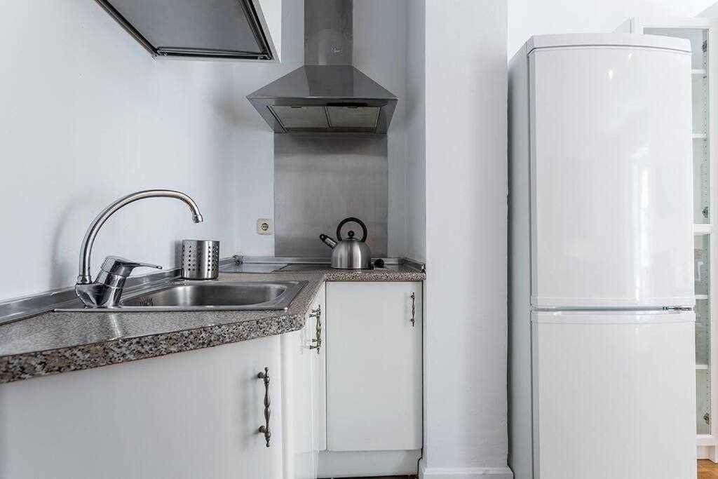 마드리드 Apartamento Confortable En Atocha 아파트 외부 사진